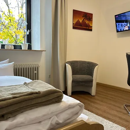 Rosenhof Gmbh 3* Ramstein-Miesenbach